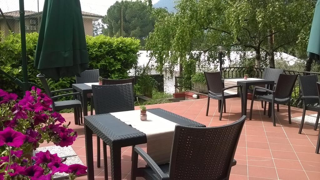 Villa Leilani B&B Sale Marasino Exterior foto